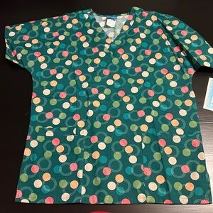 HQ scub top